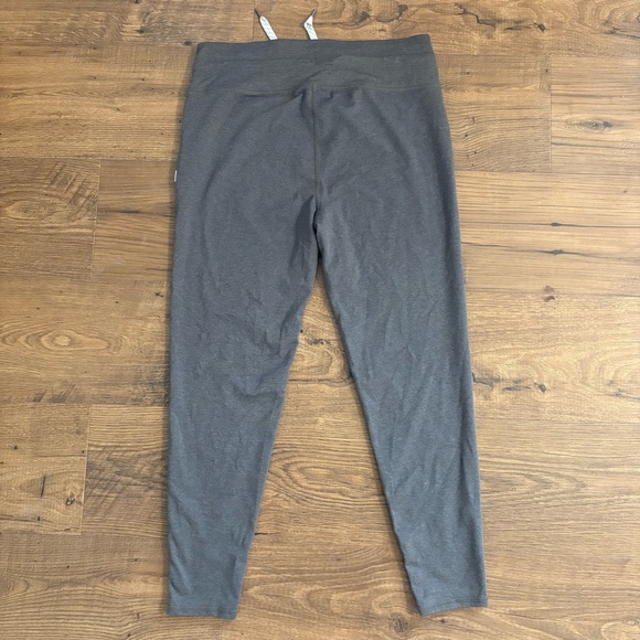 Vuori Gray Leggings with Drawstring - Picture 3 of 4